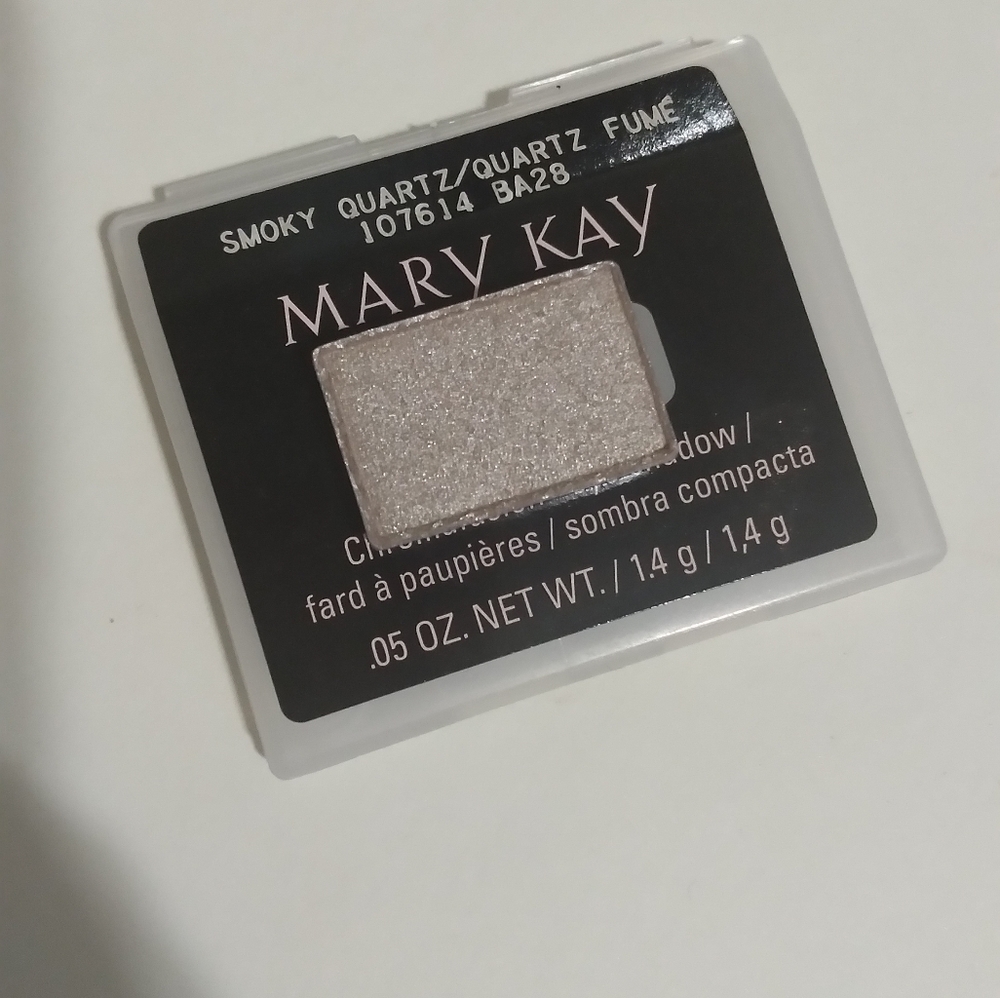 Eye shadow